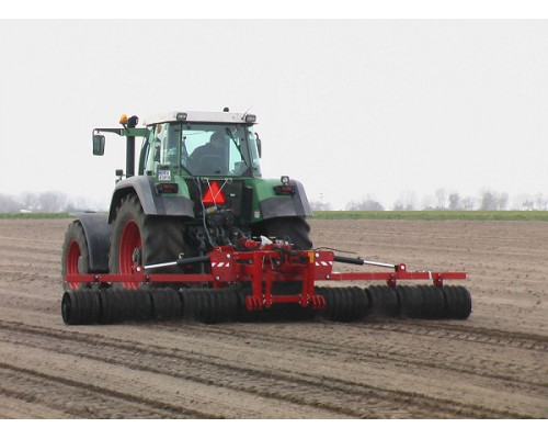 Каток UNIVERSAL BIS