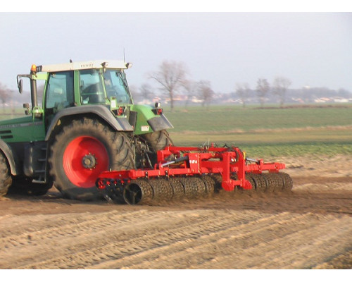 Каток UNIVERSAL BIS