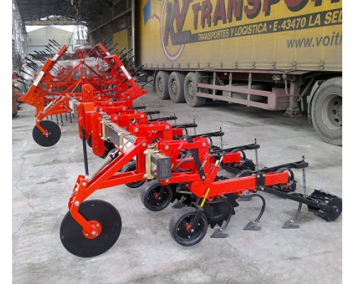 Cultivator între rînduri