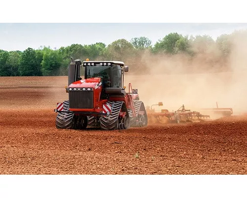 Tractor cu şenile Versatile 520 DT  (numai la comandă preventivă)